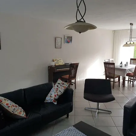 City Villa. Near The Centre And Goffert Park. וילה *